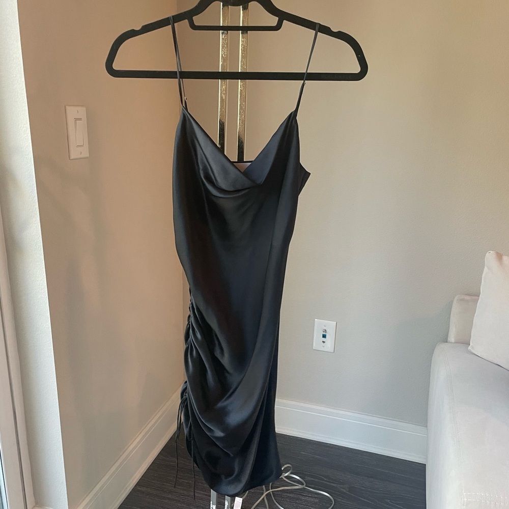 NWOT Cinq a Sept Astrid Dress in black. Size 00. - Picture 2 of 11